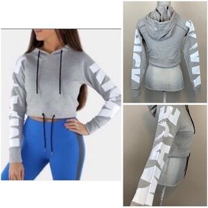 NWOT Maverick Logan Paul XS Cropped‎ Gray Hoodie